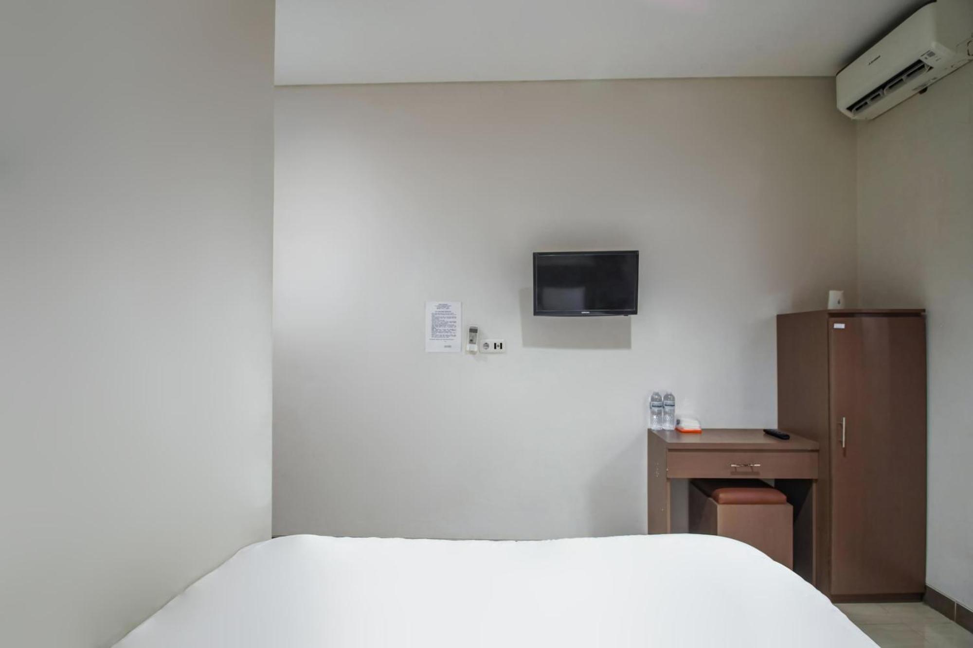 Capital O 93589 Hotel Wongso Syariah Pangkal Pinang Zewnętrze zdjęcie