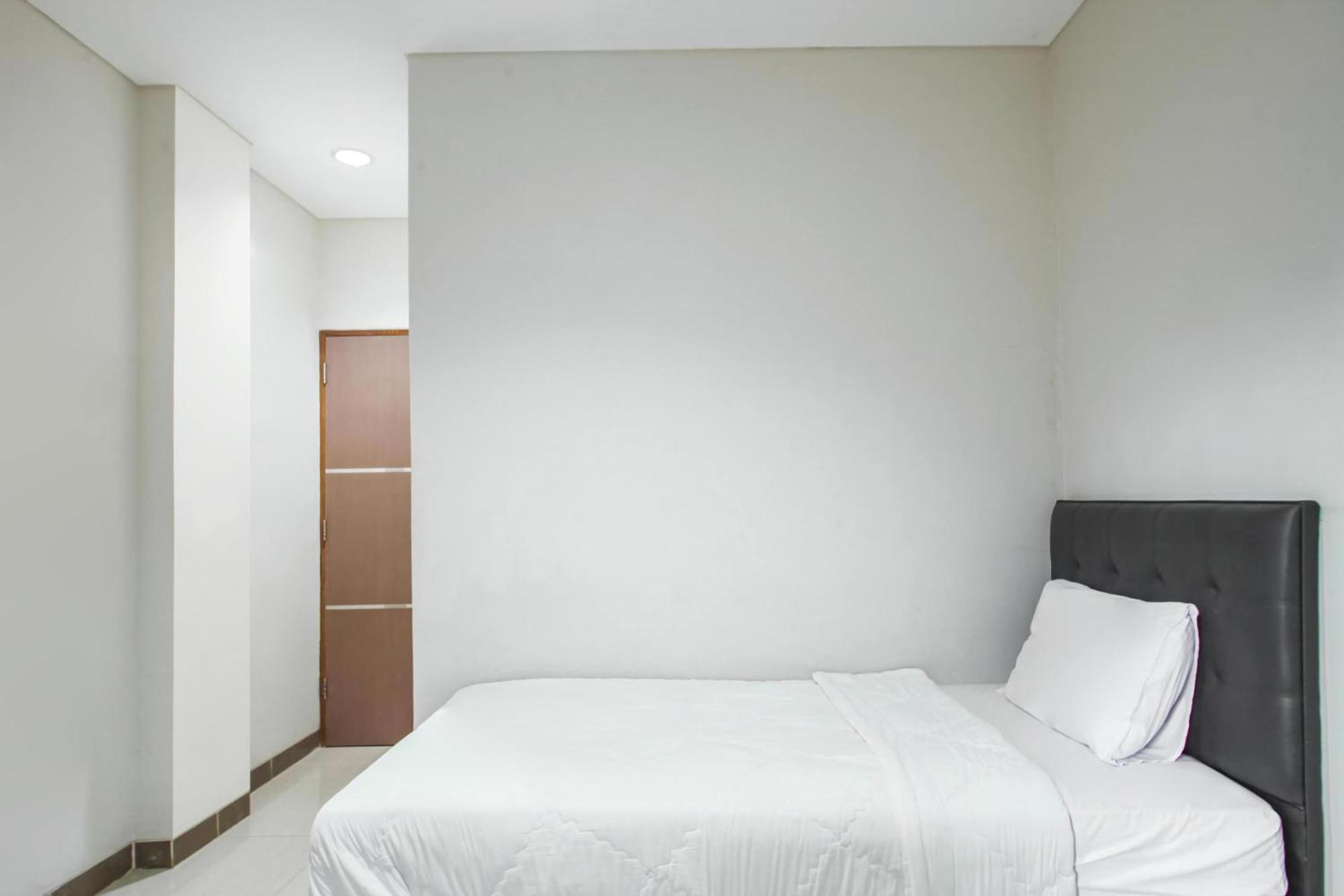 Capital O 93589 Hotel Wongso Syariah Pangkal Pinang Zewnętrze zdjęcie